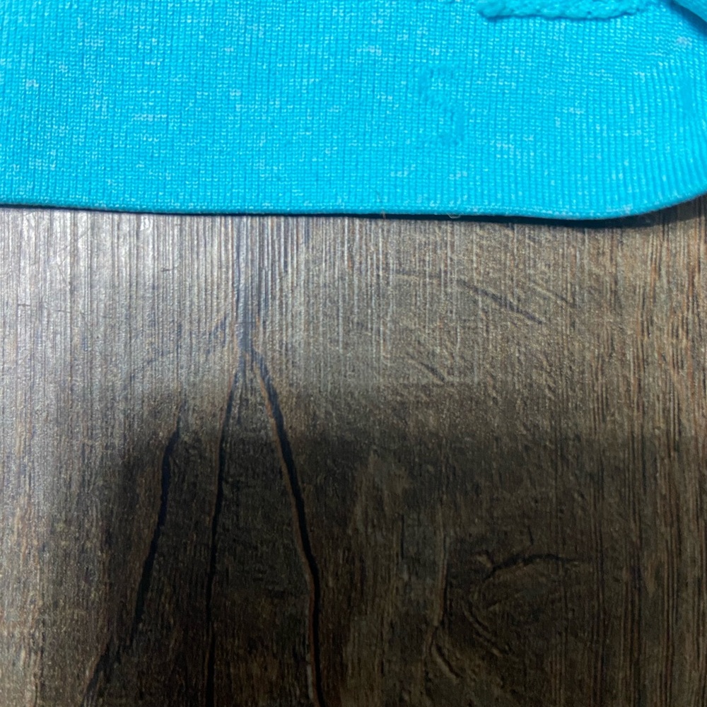 Lululemon Athletica TShirt - Picture 4 of 7